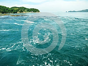 The dynamic whirling tides near Noshima Island (èƒ½å³¶æ°´è»æ½®æµä½“é¨“) in Seto Inland Sea, JAPAN